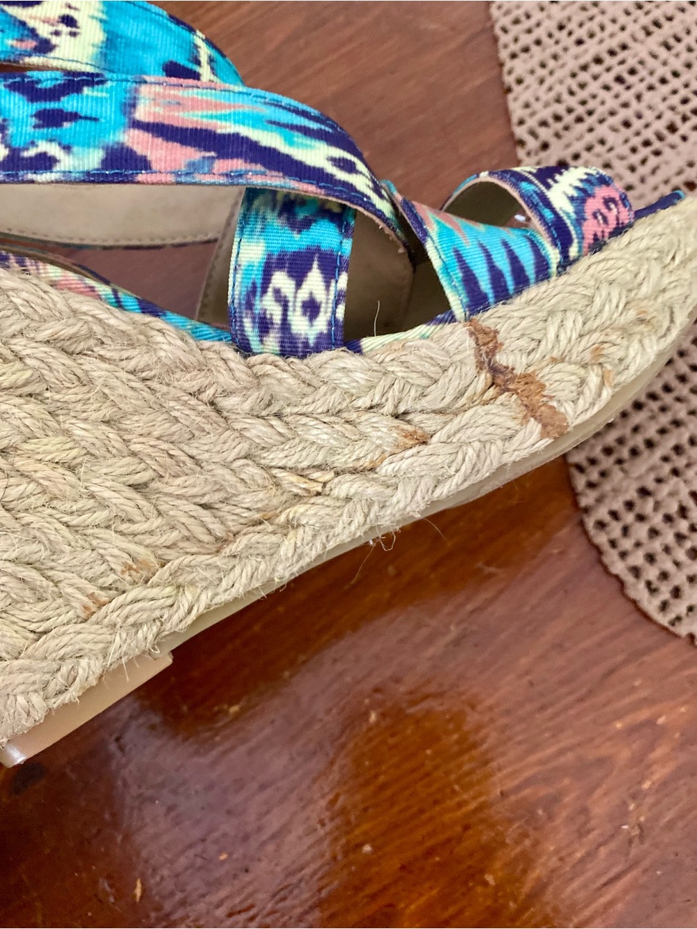CHINESE LAUNDRY MILKSHAKE WEDGE PLATFORM SANDALS - Picture 11 of 11